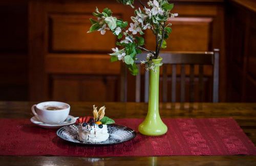 Antsla Hotel | Veski Guesthouse: Pet Friendly with Hot Tub & Breakfast