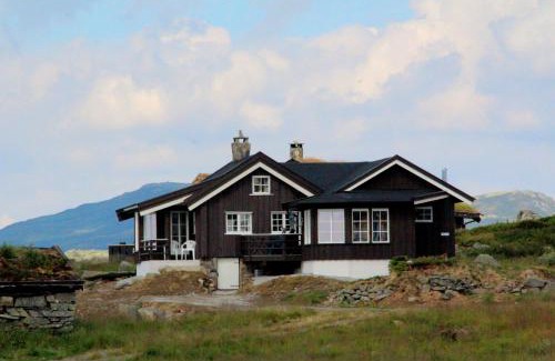 Al House | Veslehytta Cabin: Perfect Getaway for 5 Guests!