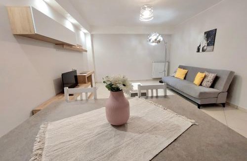 Casteldaccia Apartment | Vespucci Holiday: Family-Friendly Getaway with Top Ratings