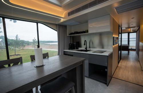 Bridgeport Apartment | Vessel of tomorrow - Camp QYB - V2