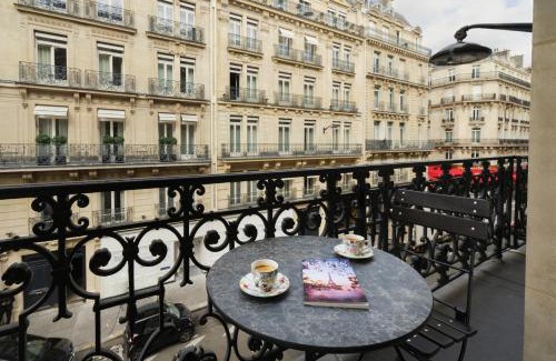Champs-Elysees Hotel | Elegant Stay at Vestay Montaigne with Breakfast & Family Focus