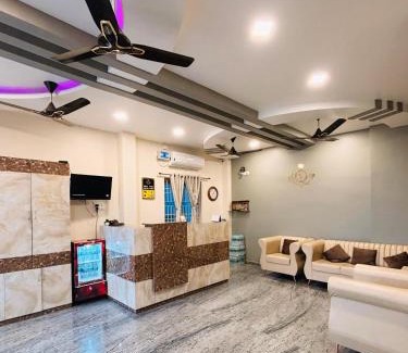 Urapakkam Hotel | Vetri's Elite Inn