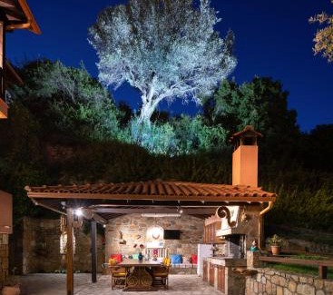 Agios Nikolaos Apartment | Oceanfront Vetrinos Apartments: Guest Rated 9.8/10