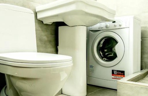 Omsk Apartment | VGOSTI OMSK: Comfort with Pet-Friendly Amenities
