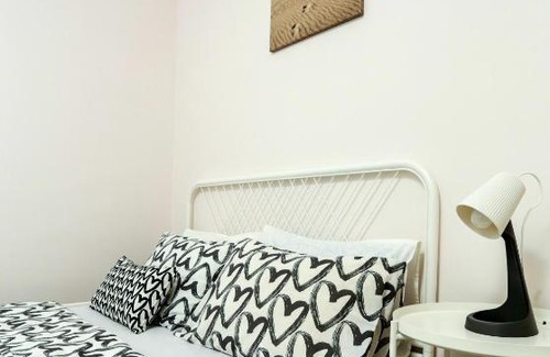 Omsk Apartment | VGOSTI OMSK: Comfort with Pet-Friendly Amenities