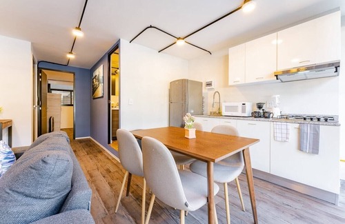 Hipodromo Apartment | Modern 2BR Condesa Retreat with Gym, Wifi & Rooftop Access