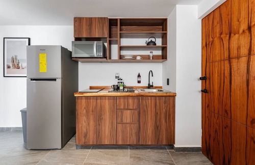Santa Maria la Ribera Apartment | Stylish 1 BR Apartment in Sta Ma la Ribera with Gym & WiFi