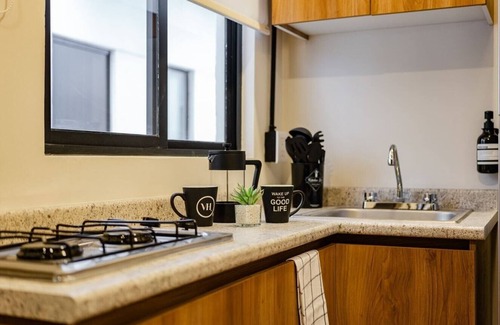 Anahuac Apartment | Cozy VH Apartment with Rooftop & WiFi for Your Stay