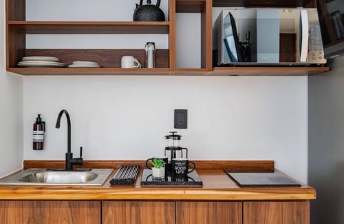 Santa Maria la Ribera Apartment | Cozy 1BR Retreat with Gym & Pet-Friendly Amenities
