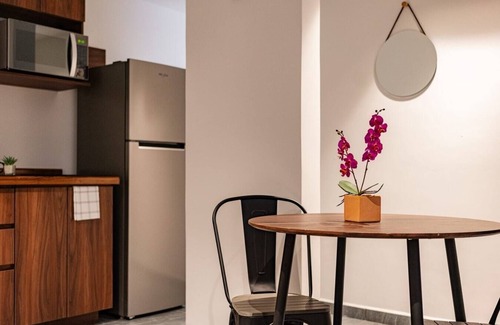 Santa Maria la Ribera Apartment | Cozy Apartment with Private Terrace in StaMa la Ribera