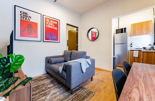 Miguel Hidalgo Apartment | Stylish Depa in Polanco with Gym and Rooftop Retreat