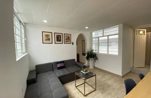 Santa Maria la Ribera Apartment | Cozy City Retreat with Wifi and Kitchen in Ciudad de México