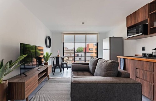 Santa Maria la Ribera Apartment | VH l Near Kiosko Morisco with Spa and Pet-Friendly Amenities