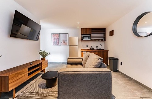 Santa Maria la Ribera Apartment | Relax at VH | Rooftop Retreat in Sta Ma la Ribera