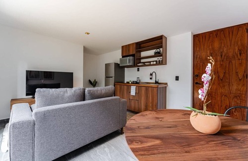 Santa Maria la Ribera Apartment | Stylish Smart Design Apartment in Sta Ma la Ribera