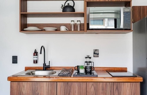 Santa Maria la Ribera Apartment | Modern Stay at Sta Ma la Ribera with Rooftop & Pet-Friendly