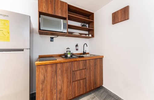 Santa Maria la Ribera Apartment | Comfortable Stay at Sta Ma la Ribera Apt with Gym Access