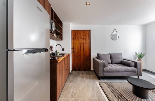 Santa Maria la Ribera Apartment | Discover VH | Sta Ma la Ribera: Family-Friendly Retreat