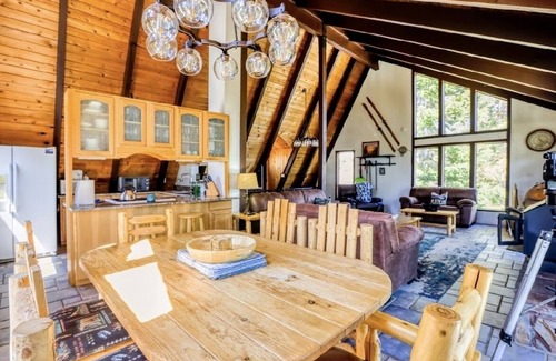 Tahoe Village House | Charming Heavenly Ski Home Retreat with Pool & Hot Tub