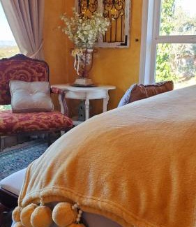 San Antonio de las Minas Bed & Breakfast | Oceanfront Escape at Viña Calabria – 4-Star Rated Stay