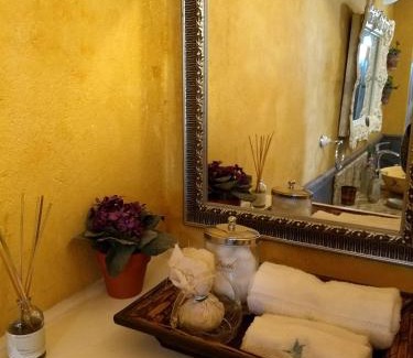 San Antonio de las Minas Bed & Breakfast | Oceanfront Escape at Viña Calabria – 4-Star Rated Stay