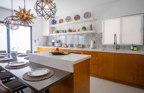El Sauzal House | Enjoy Family Retreats at Viñedos del Mar 518 "Casa Maria"