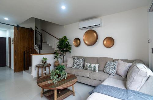 El Sauzal Villa | Experience Viñedos del Mar: 4-Star Hotel with Pool & Breakfast