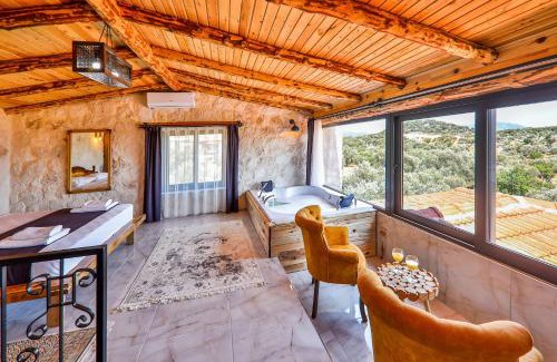 Kas Villa | Villa Habesa: 9.5/10 Rated Getaway with Pool & Hot Tub