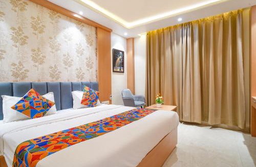 Bhopal Hotel | Cozy Stay at The Meple Hotel with Breakfast & Family-Friendly Amenities