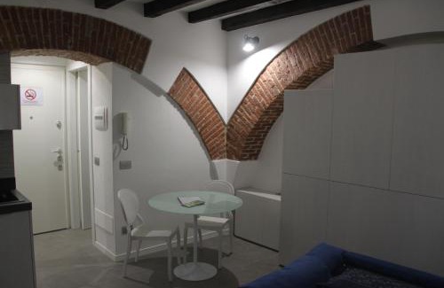 Porta Genova Apartment | Cozy Via Casale - Pet-Friendly Retreat for Every Traveler