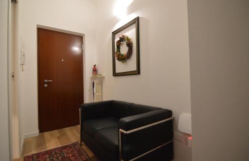 Est Apartment | Exceptional Via Da Velo 8 Apartment - Family & Accessible Stay