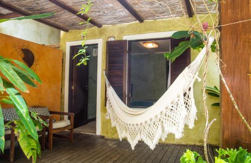 Morro de Sao Paulo Hotel | Discover Via Das Pedras Pousada: Pet-Friendly Oceanfront Retreat