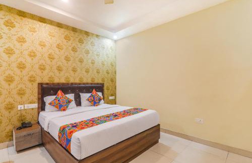 Indira Nagar Hotel | Via G Inn