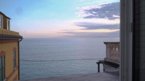 Camogli Apartment | Sea View Attic at Via Garibaldi 75 - Rated 9.3/10!