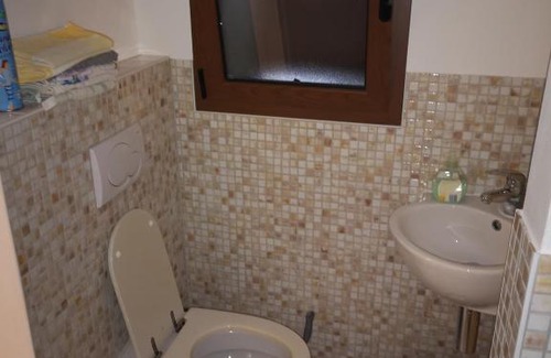 Diano San Pietro Apartment | Ideal Getaway: Via Molini, 3 km to the Beach with Pool