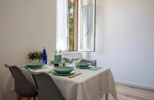 Sturla Apartment | Convenient Viabai Hotel with Private Parking & Family Amenities