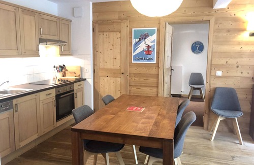 Vallorcine Apartment | Serene Ski Retreat 15 km from Chamonix with Pool & Spa