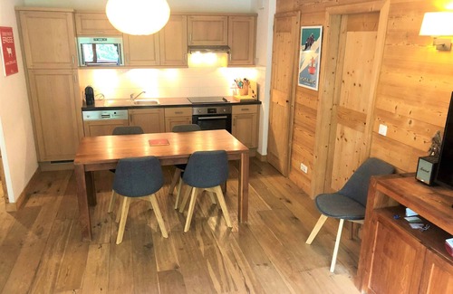 Vallorcine Apartment | Serene Ski Retreat 15 km from Chamonix with Pool & Spa