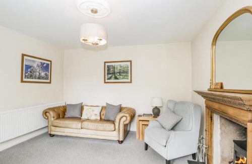 Lydbrook House | Elegant Viaduct House: 5-Star with Pet-Friendly Amenities