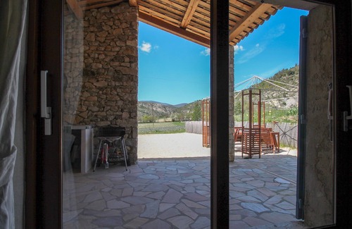 Montbrun-les-Bains House | Idyllic Loft Escape in Converted Old Barn - Rated 9.8/10