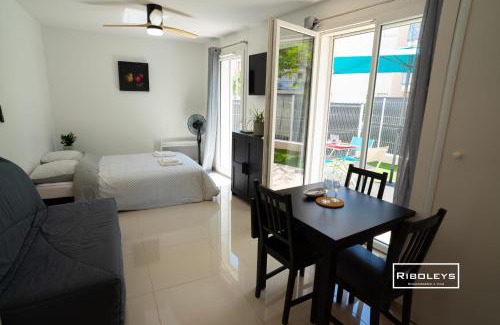 Vias Apartment | Vias-Plage: 9.3/10 Rated Oceanfront T1 Near the Beach