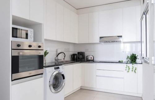 Palermo Apartment | Vibes in Soho 'A' - 5 Bd Terrace & Pool