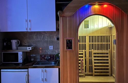 La Varenne Saint-Hilaire Apartment | Vibes Spa