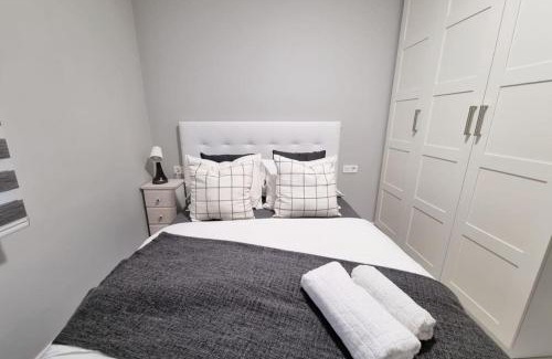 La Coruna Apartment | Guest Rated: VibesCoruña - Ángel 72, Pet & Child Friendly Stay