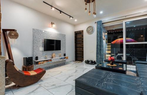 Gagar Villa | Vibhasa: A Scenic Villa with BBQ & Oceanfront Bliss