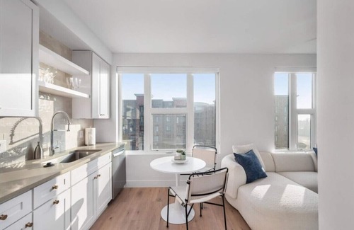 Fairpark Apartment | Vibrant 1BD 1BA w/Pool, Gym, HTub, Bowling + More!