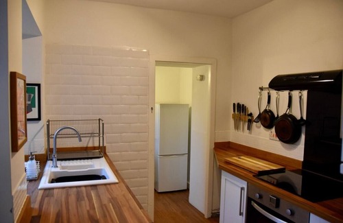 Dunfermline Apartment | Bright 1BD Flat with Garden in Dunfermline, Fife