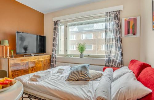 Punavuori Apartment | Vibrant and Central w Netflix, WiFi, 200m tram and bus