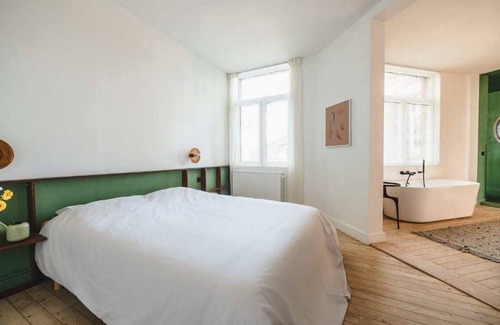 Middelheim Apartment | Discover Your Vibrant Oasis in Antwerp with Family-Friendly Amenities