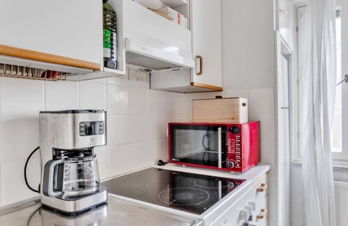 Punavuori Apartment | Vibrant & Central w Netflix, WiFi, 200m tram/bus